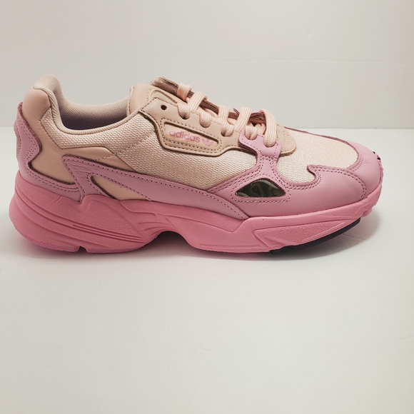 Adidas sneaker 7.5 - Picture 4 of 7